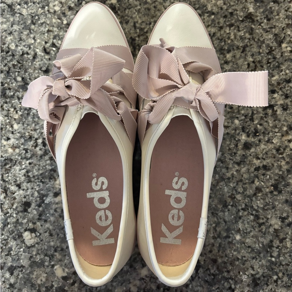 NWOT Size 7.5 Keds Women's Cream Purple Bow Sneakers